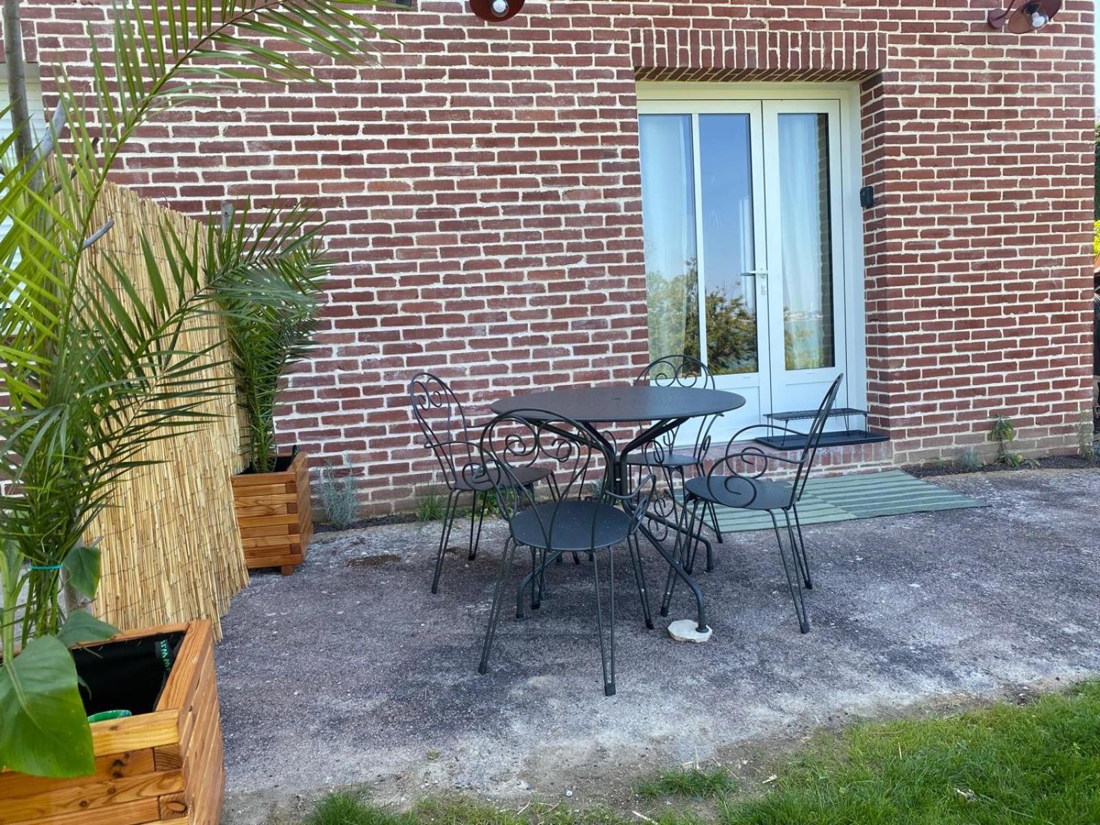 Gites De La Baie D'Honfleur Cricquebœuf Esterno foto